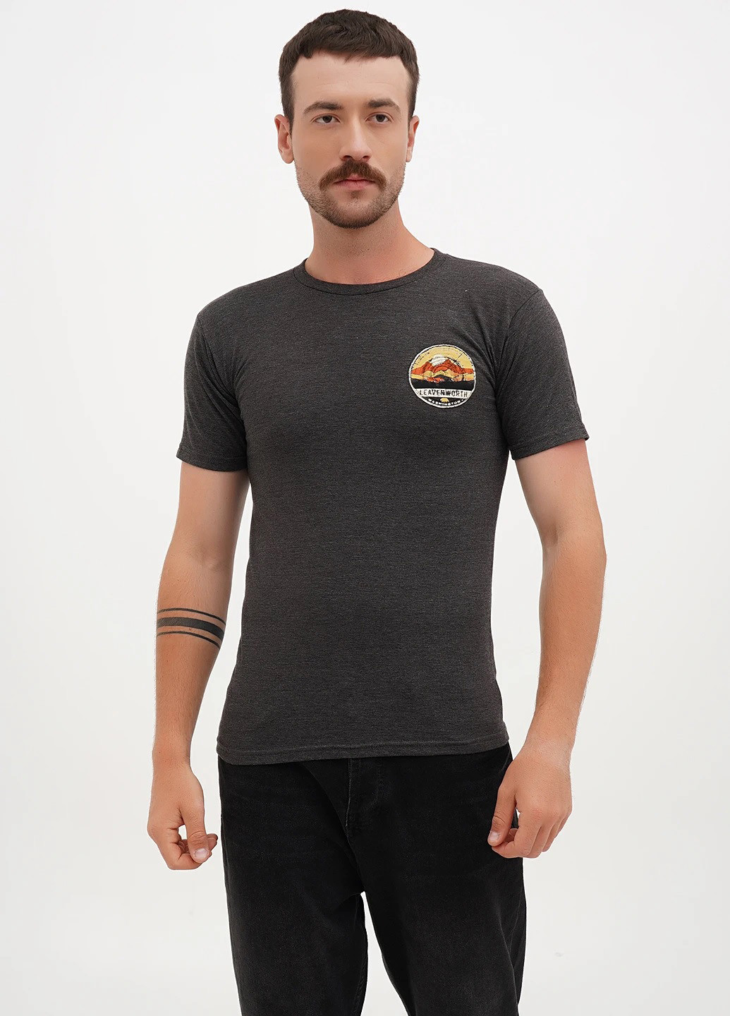 Графитовая футболка Blue 84