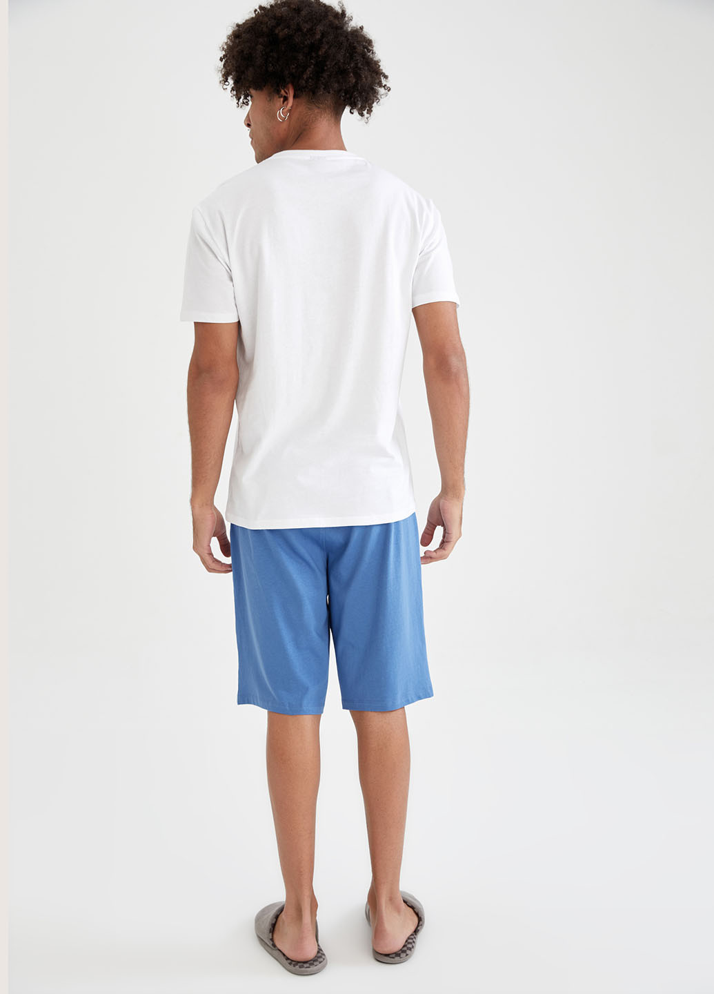 Комбинированный демисезонный комплект(футболка, шорты) DeFacto