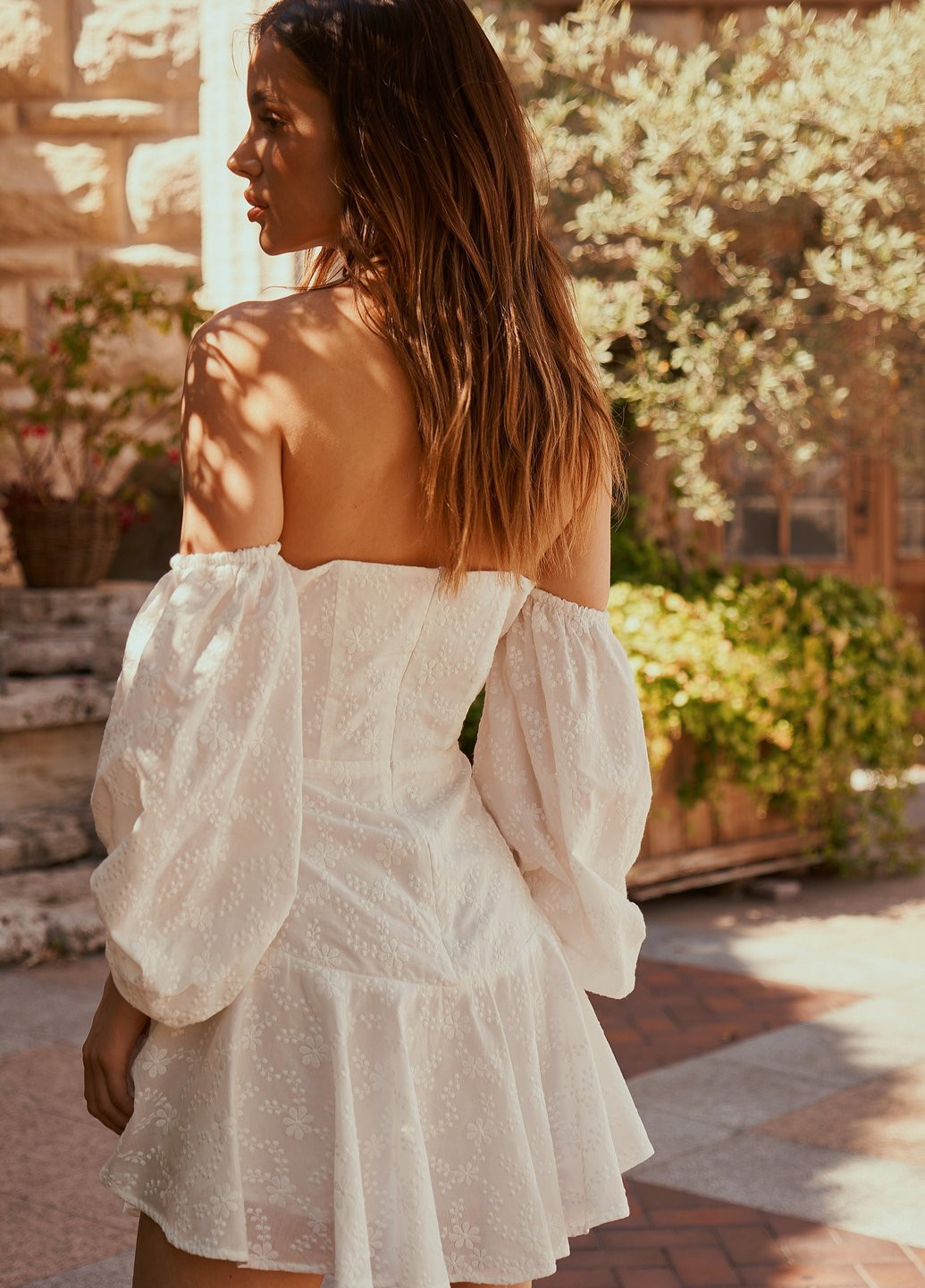 Молочна повсякденний сукня з прошви зі знімними руквами Gepur однотонна