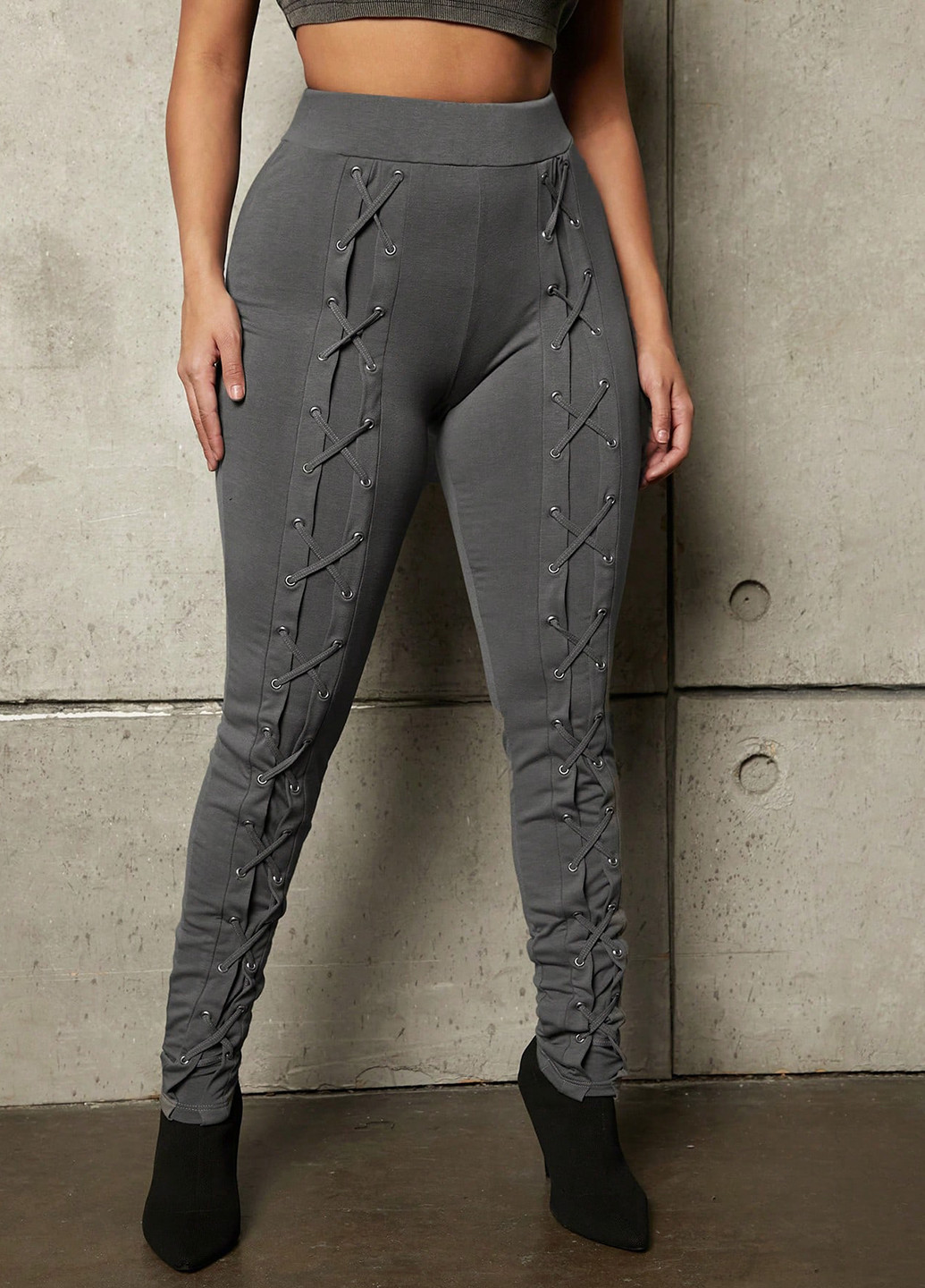 Серые демисезонные леггинсы SHEIN