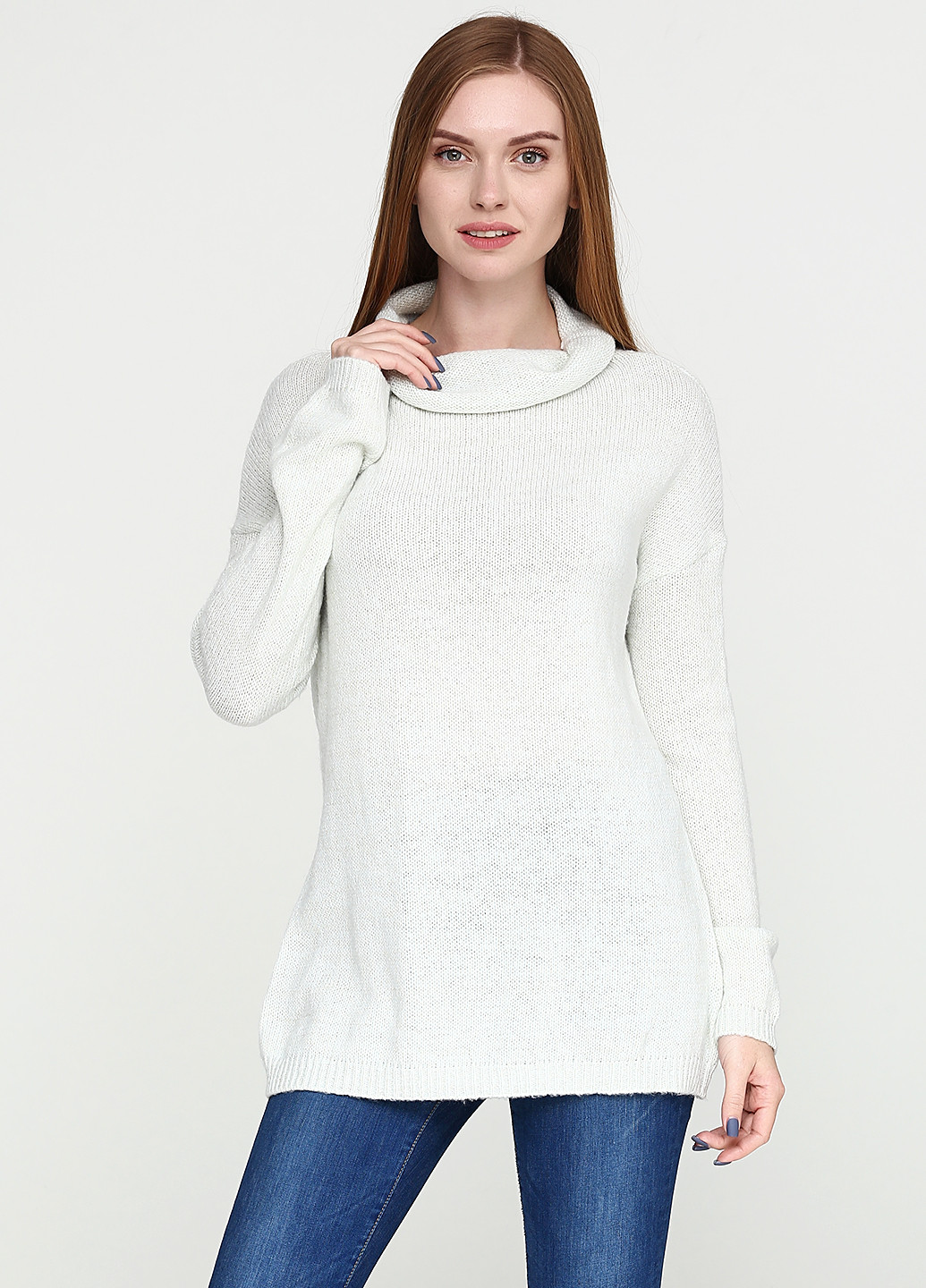 Белый демисезонный свитер LH