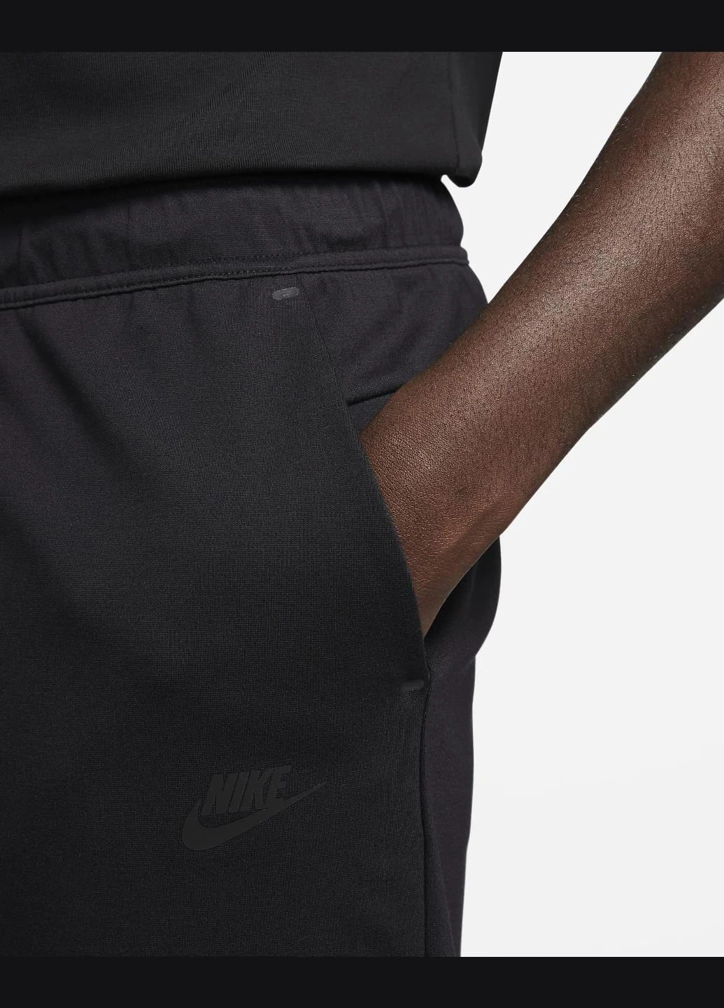 Шорты DX0828-010 Nike Sportswear Tech Fleece Lightweight (318417505)