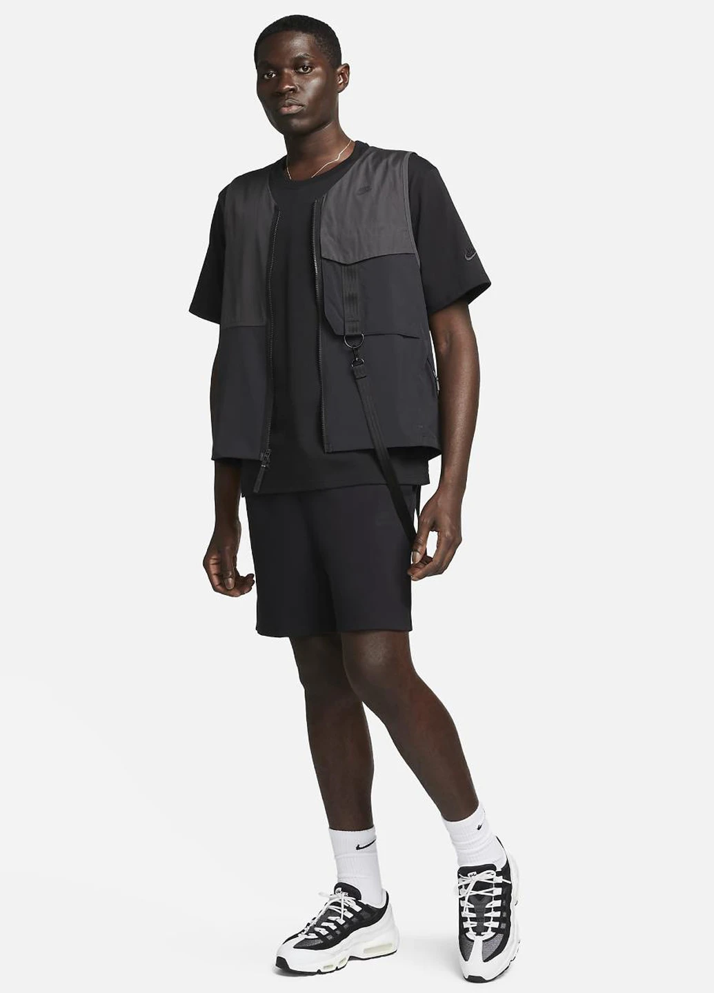 Шорты DX0828-010 Nike Sportswear Tech Fleece Lightweight (318417505)