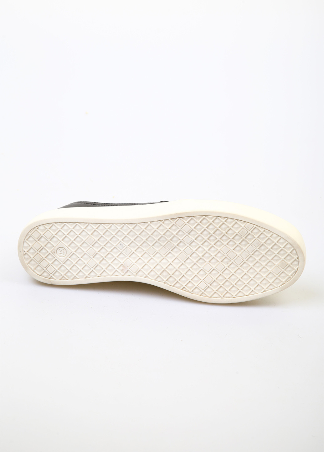 Черно-белые слипоны AURA с абстрактным узором