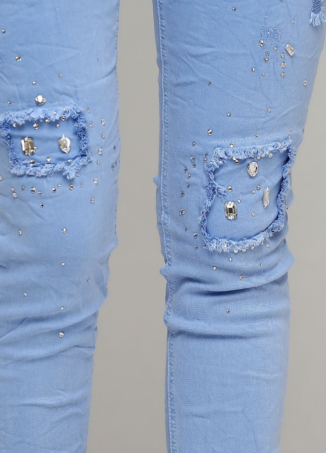 Голубые демисезонные зауженные джинсы MELLY & CO
