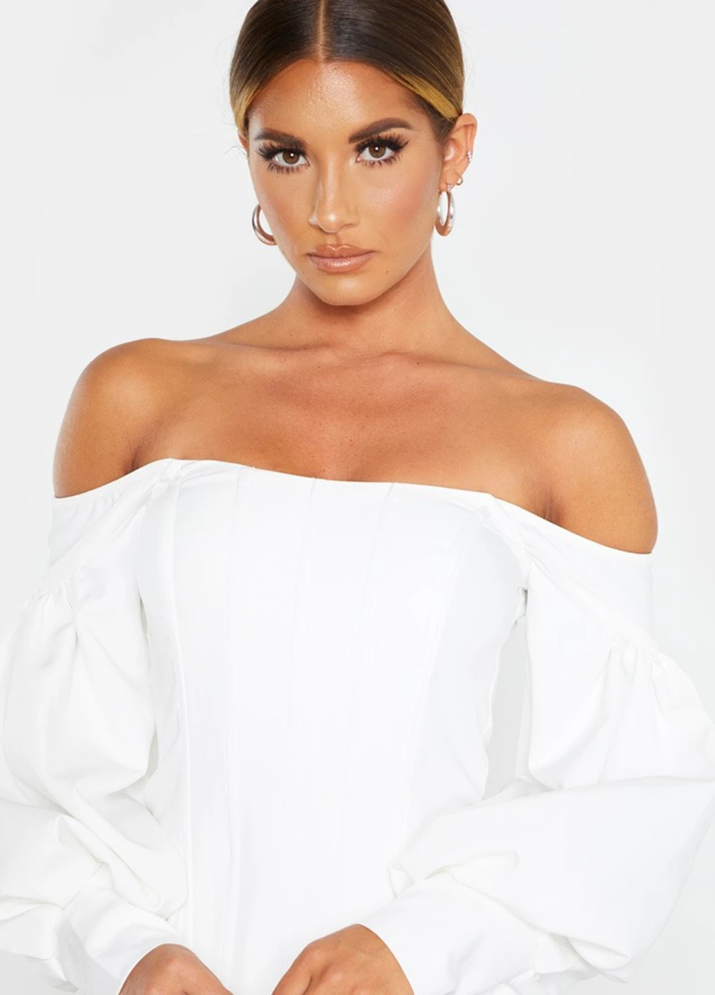 Біла блуза PrettyLittleThing