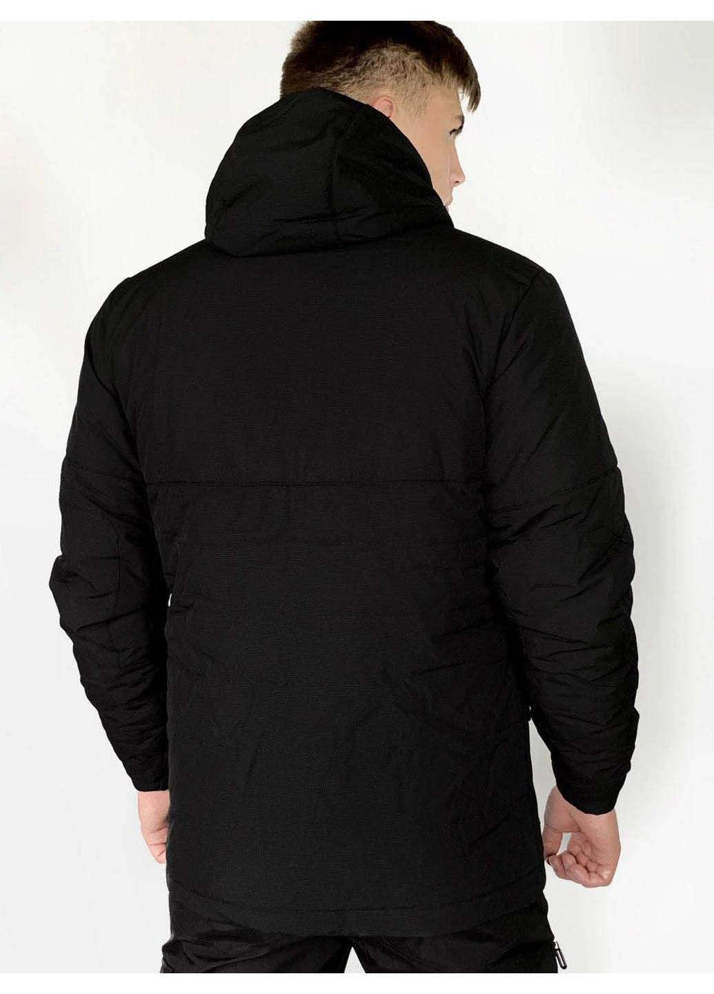 Чорна демісезонна куртка Intruder 1589541372/2