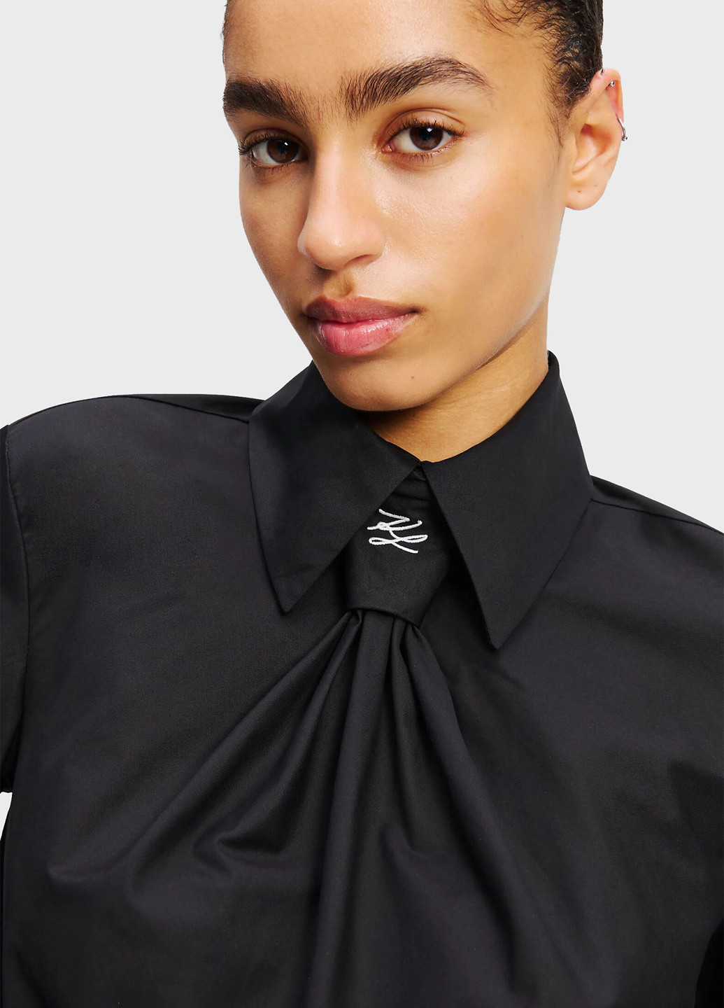 Чёрная блуза Karl Lagerfeld