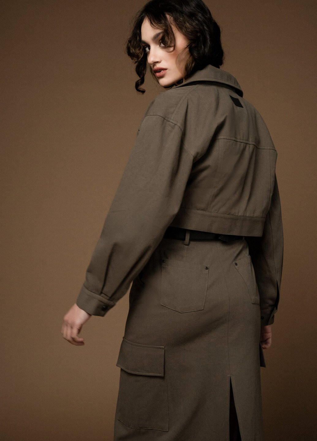 Оливковая (хаки) демисезонная куртка Gepur
