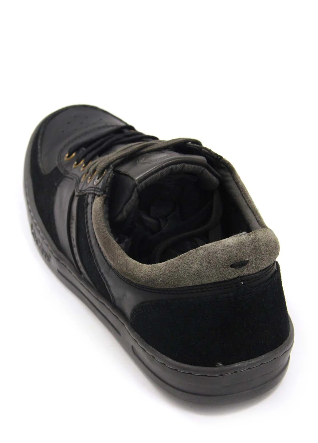 Черные мужские кеды Kickers