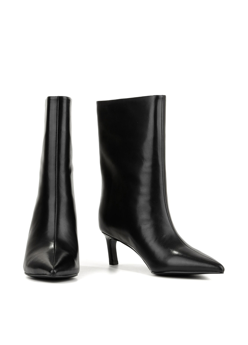 Осенние ботинки Le'BERDES без декора