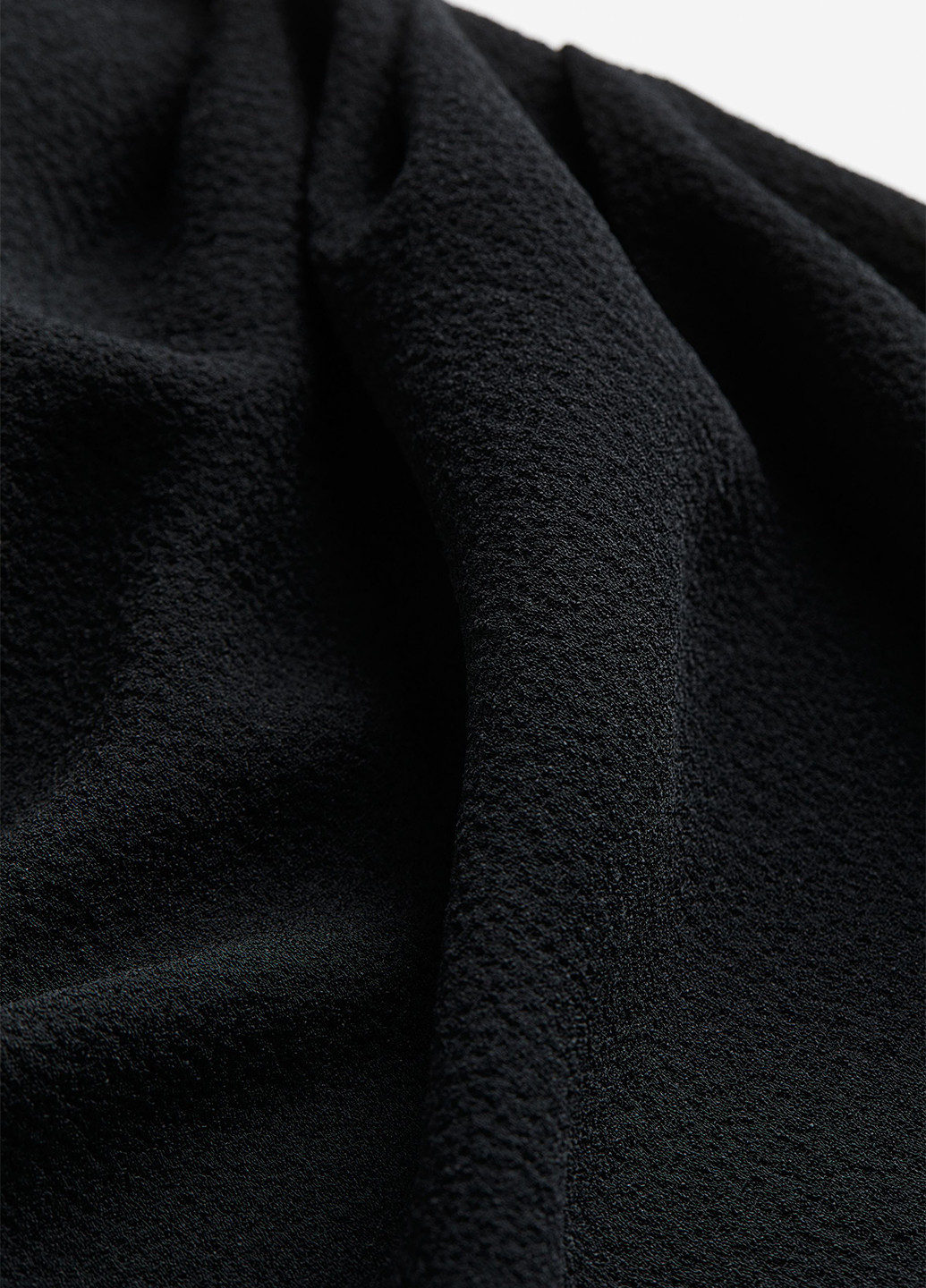 Черное кэжуал платье силуэтная H&M однотонное