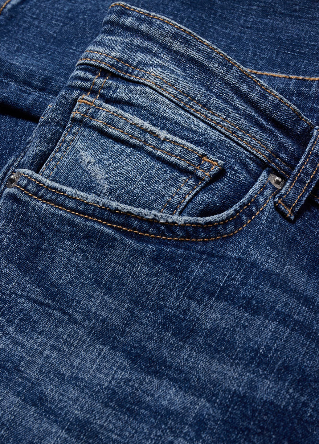 Синие демисезонные зауженные джинсы C&A