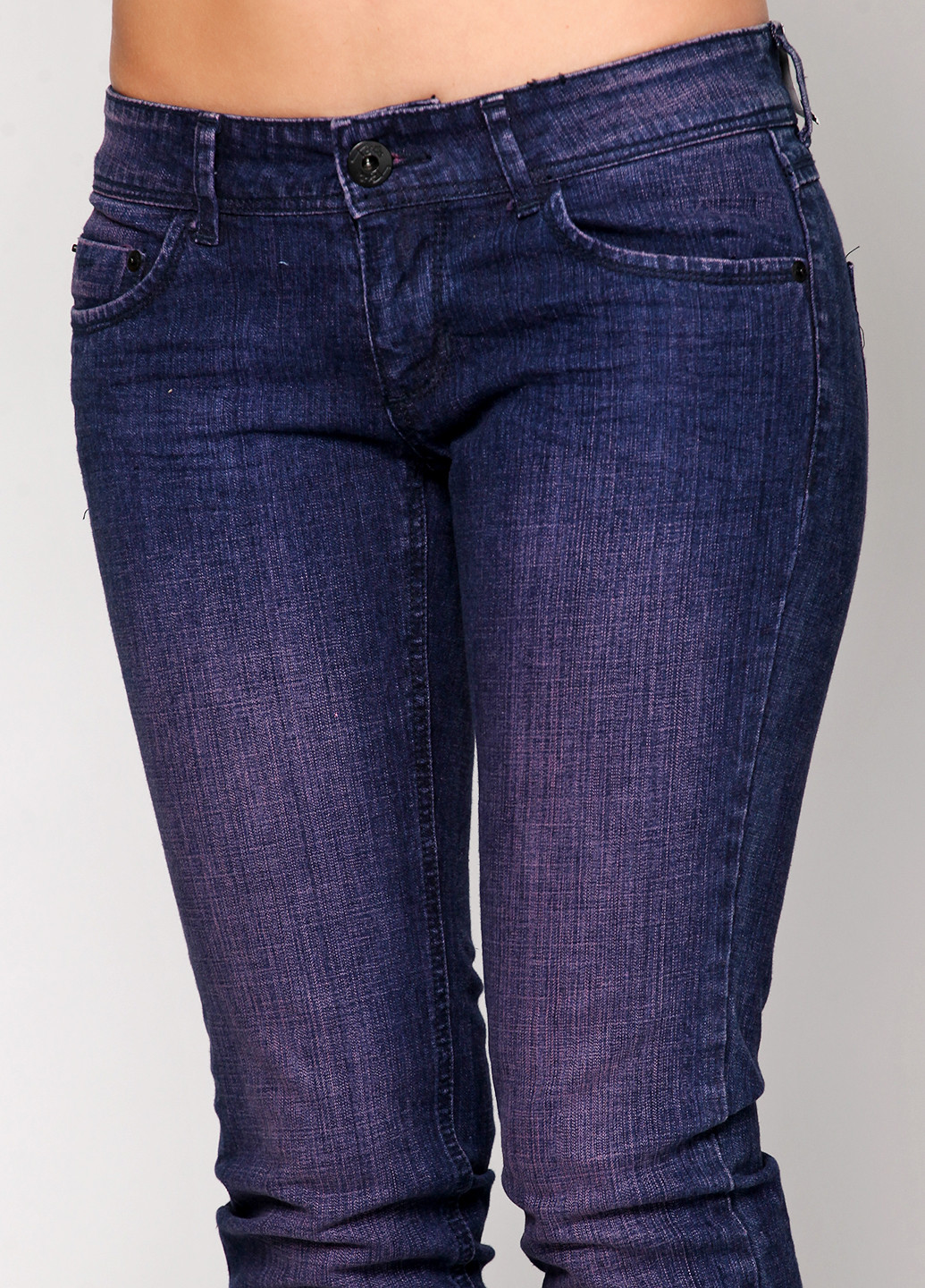 Фиолетовые демисезонные прямые джинсы Tyte