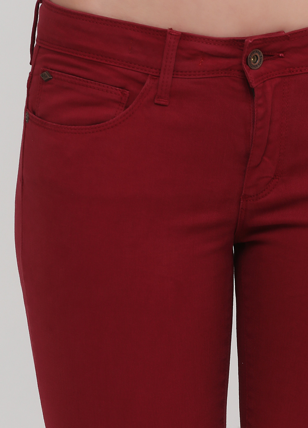Бордовые джинсовые демисезонные зауженные брюки Lee Cooper