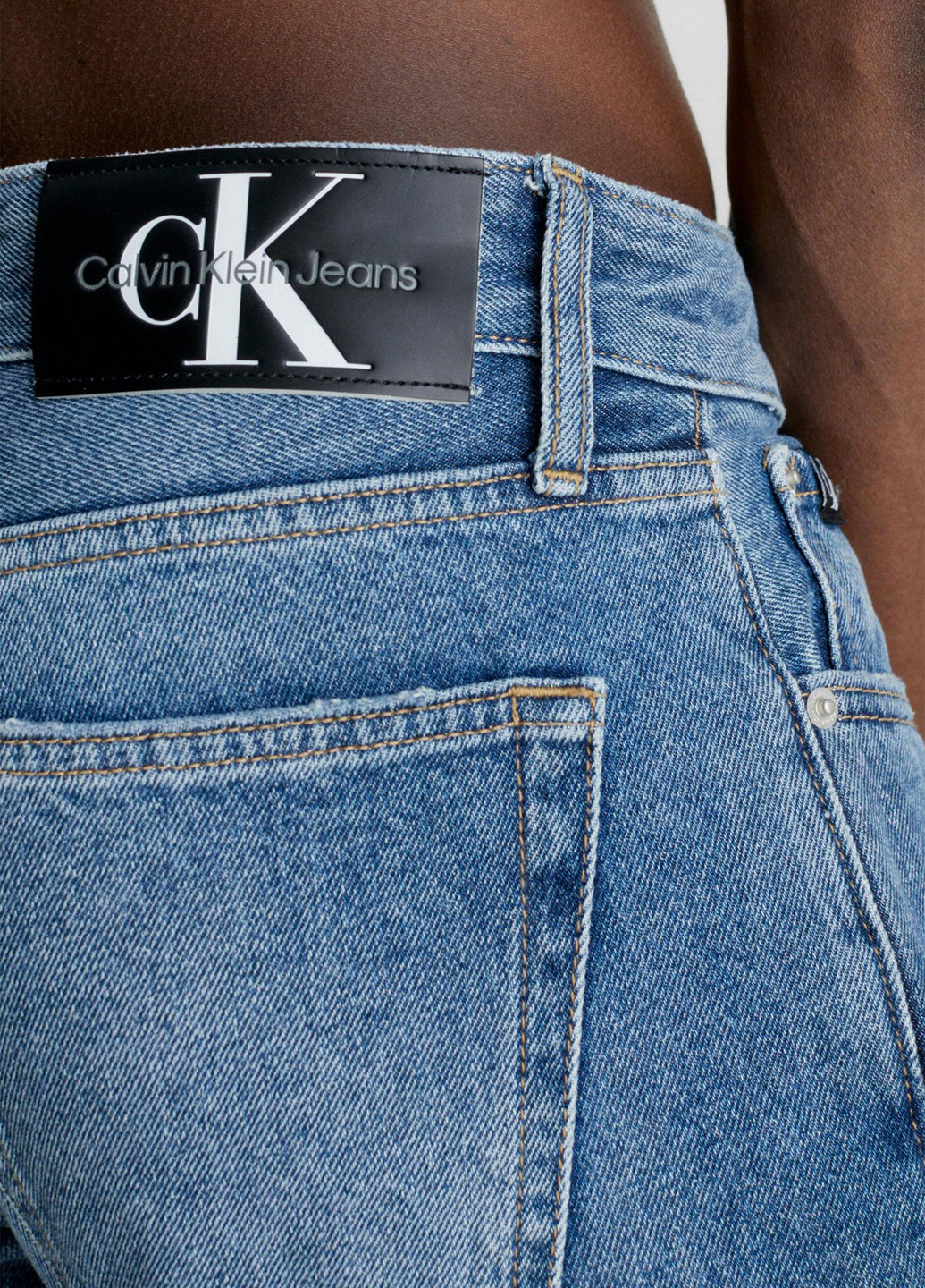 Светло-синие демисезонные прямые джинсы Calvin Klein Jeans
