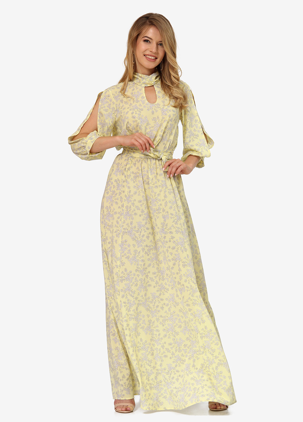 Светло-желтое вечернее платье с открытыми плечами Lila Kass с абстрактным узором