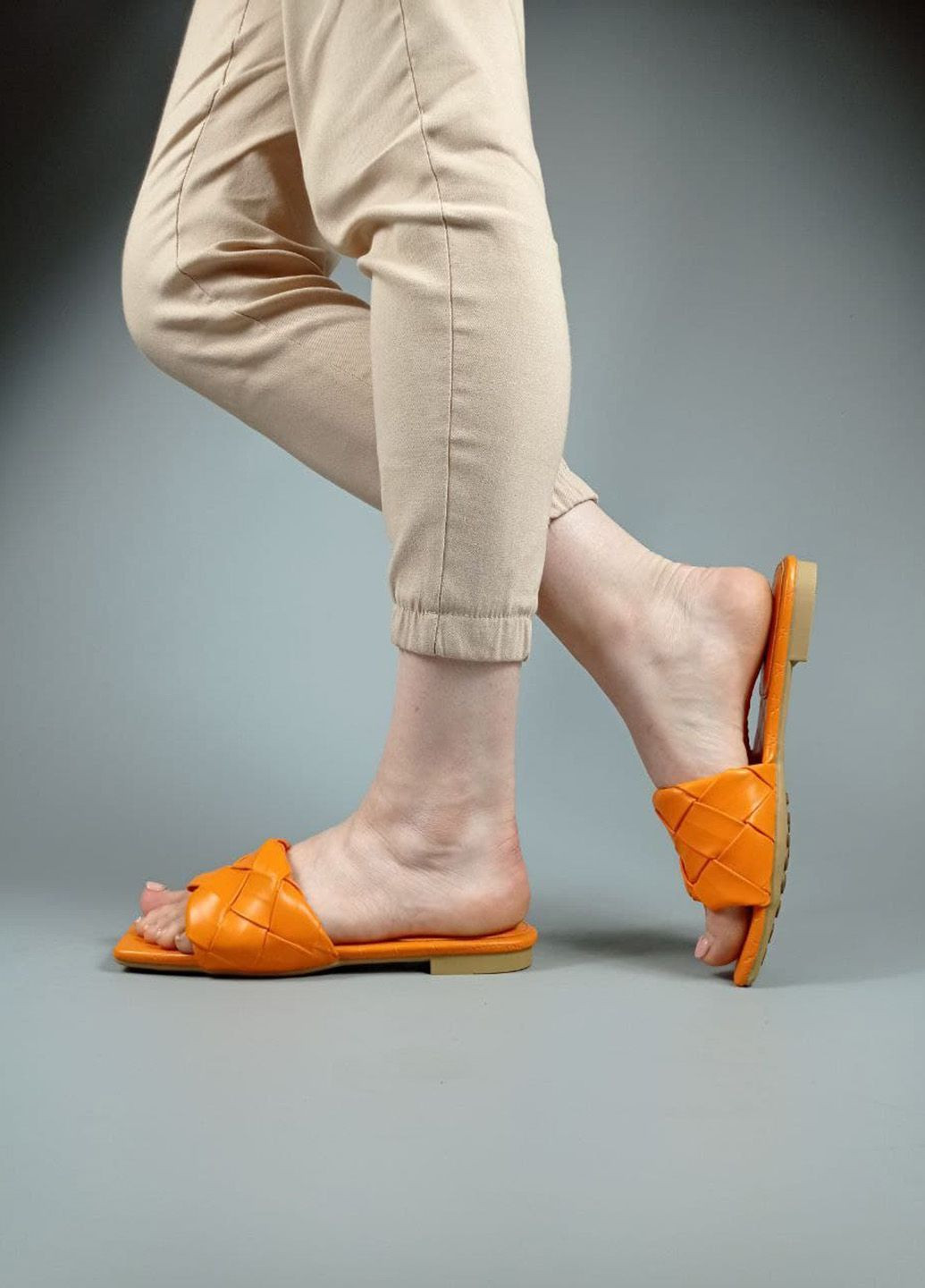 Оранжевые шлепанцы Stilli