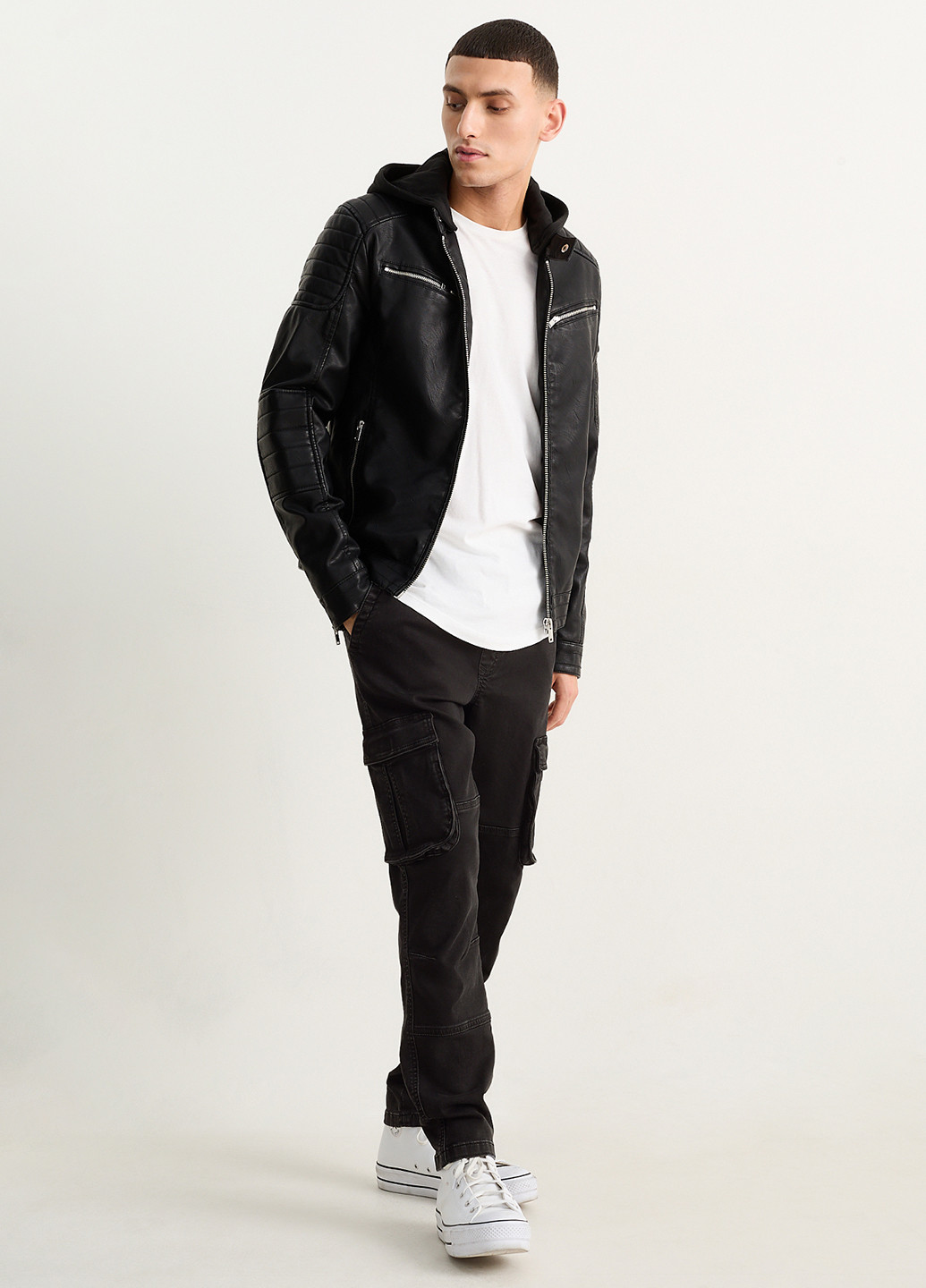 Темно-серые кэжуал демисезонные зауженные брюки C&A