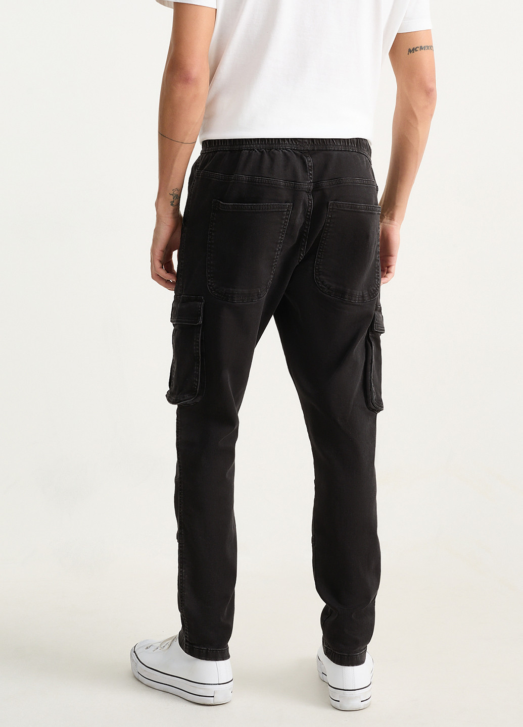 Темно-серые кэжуал демисезонные зауженные брюки C&A