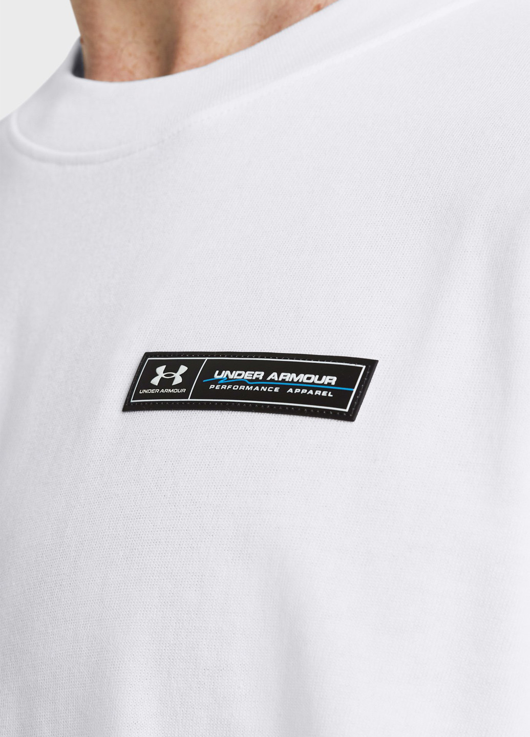 Белая футболка Under Armour