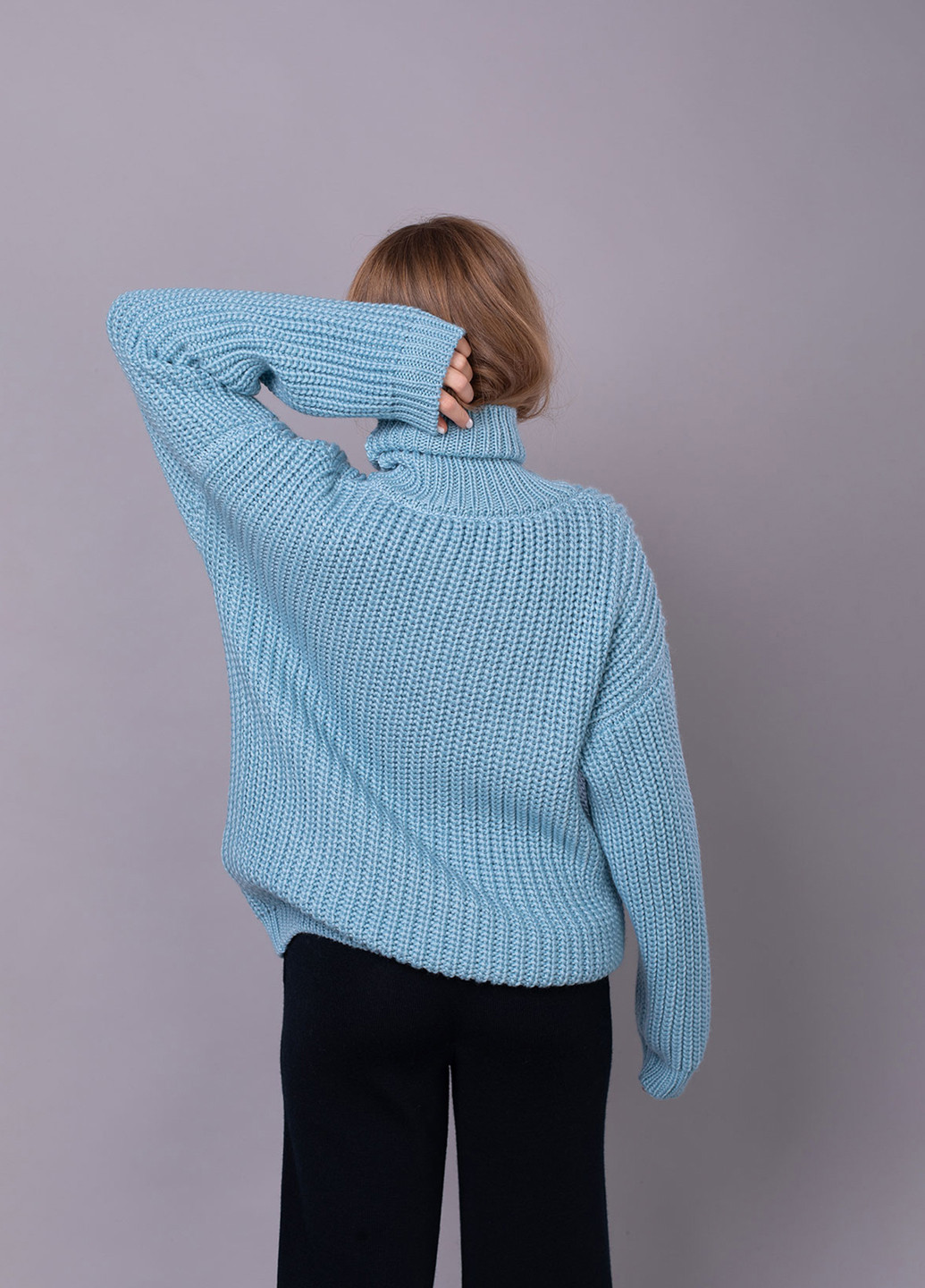 Голубой демисезонный свитер Viviami