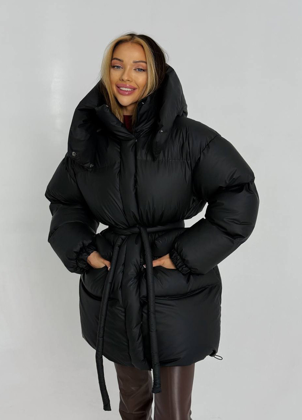 Черный зимний Пуховик No Brand