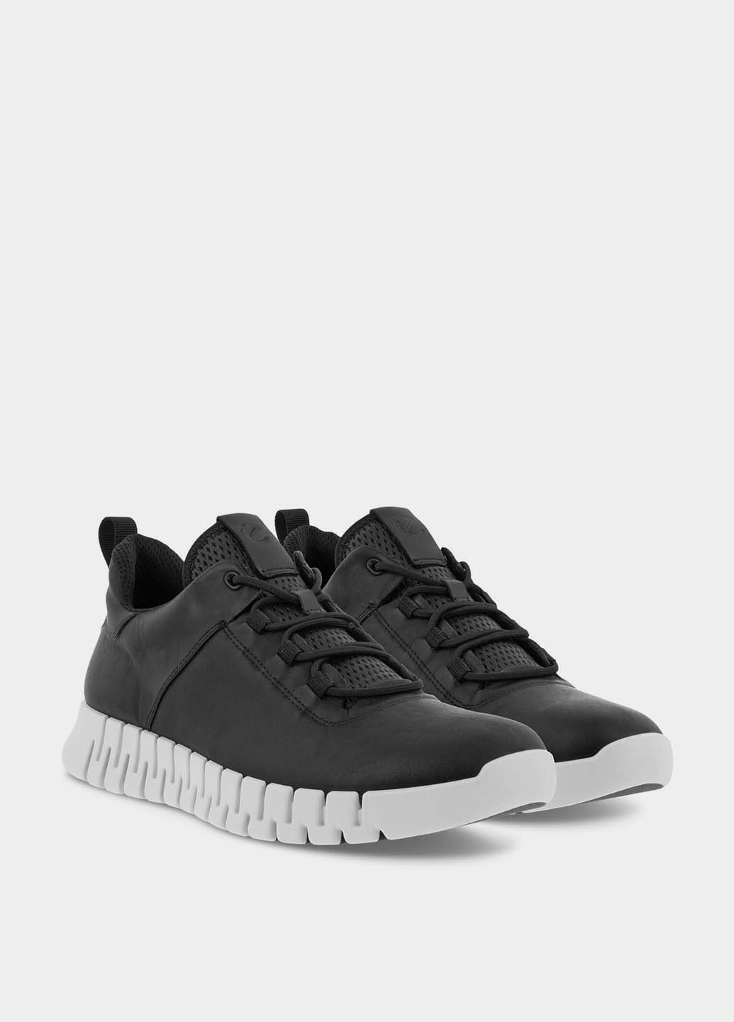 Черные демисезонные кросовки Ecco