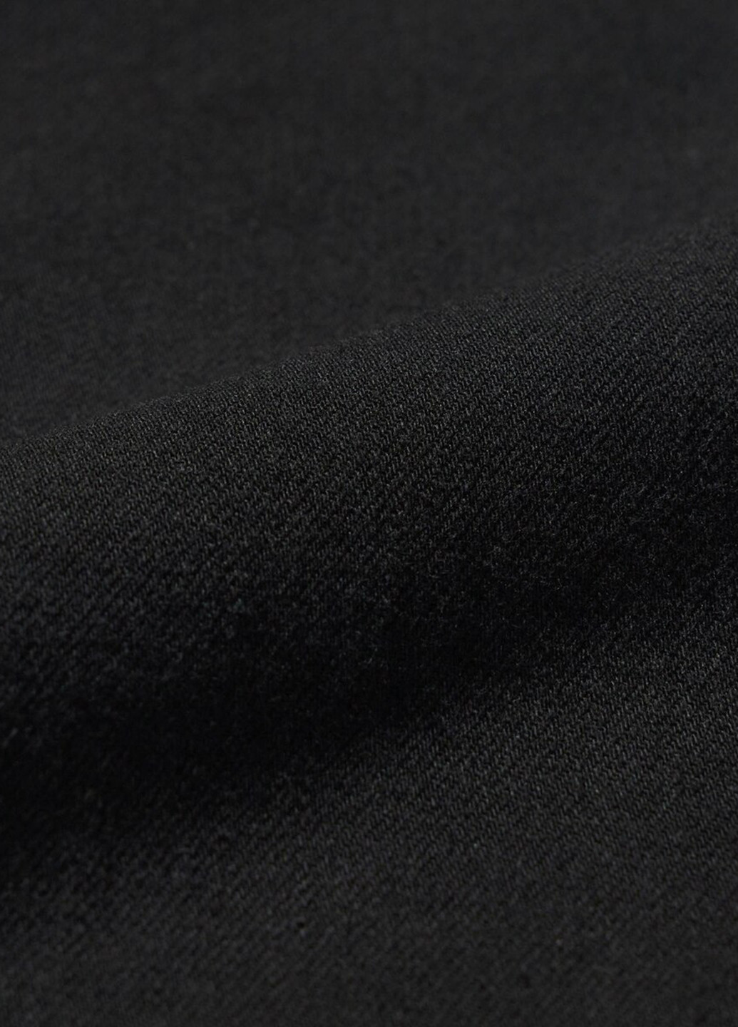 Черные демисезонные зауженные джинсы Uniqlo