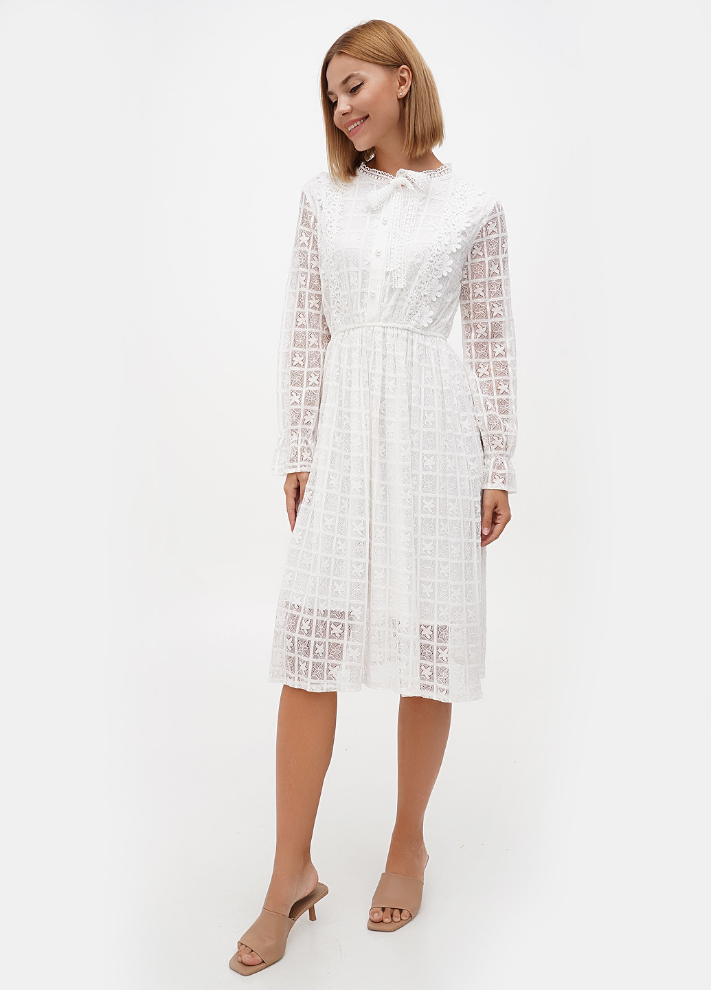 Белое кэжуал платье Minus однотонное