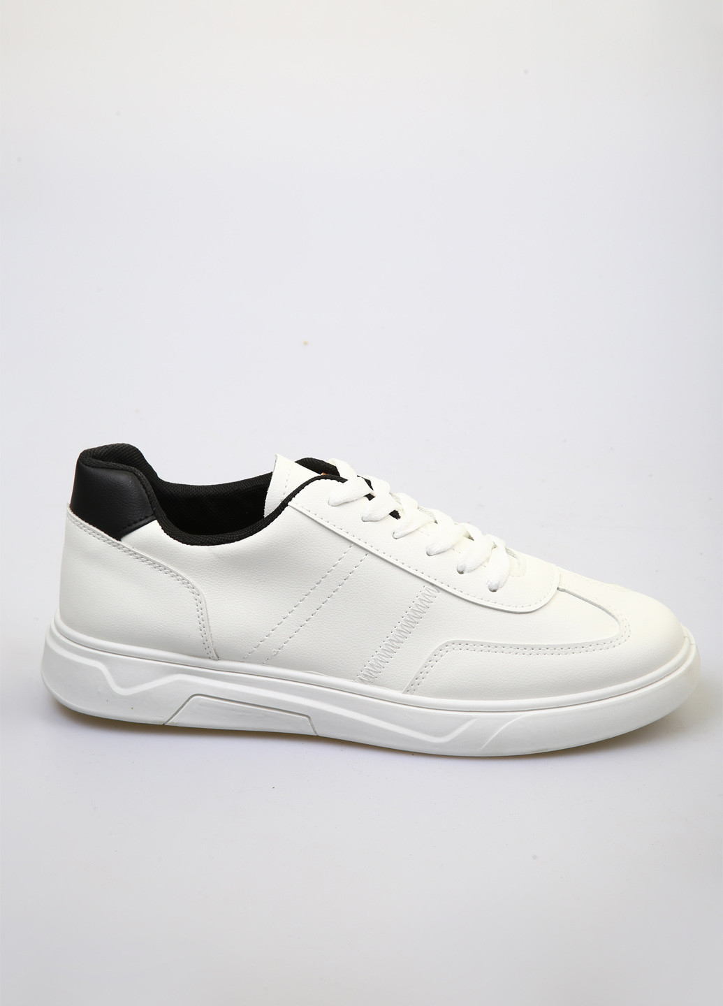 Білі всесезон кросівки Stilli