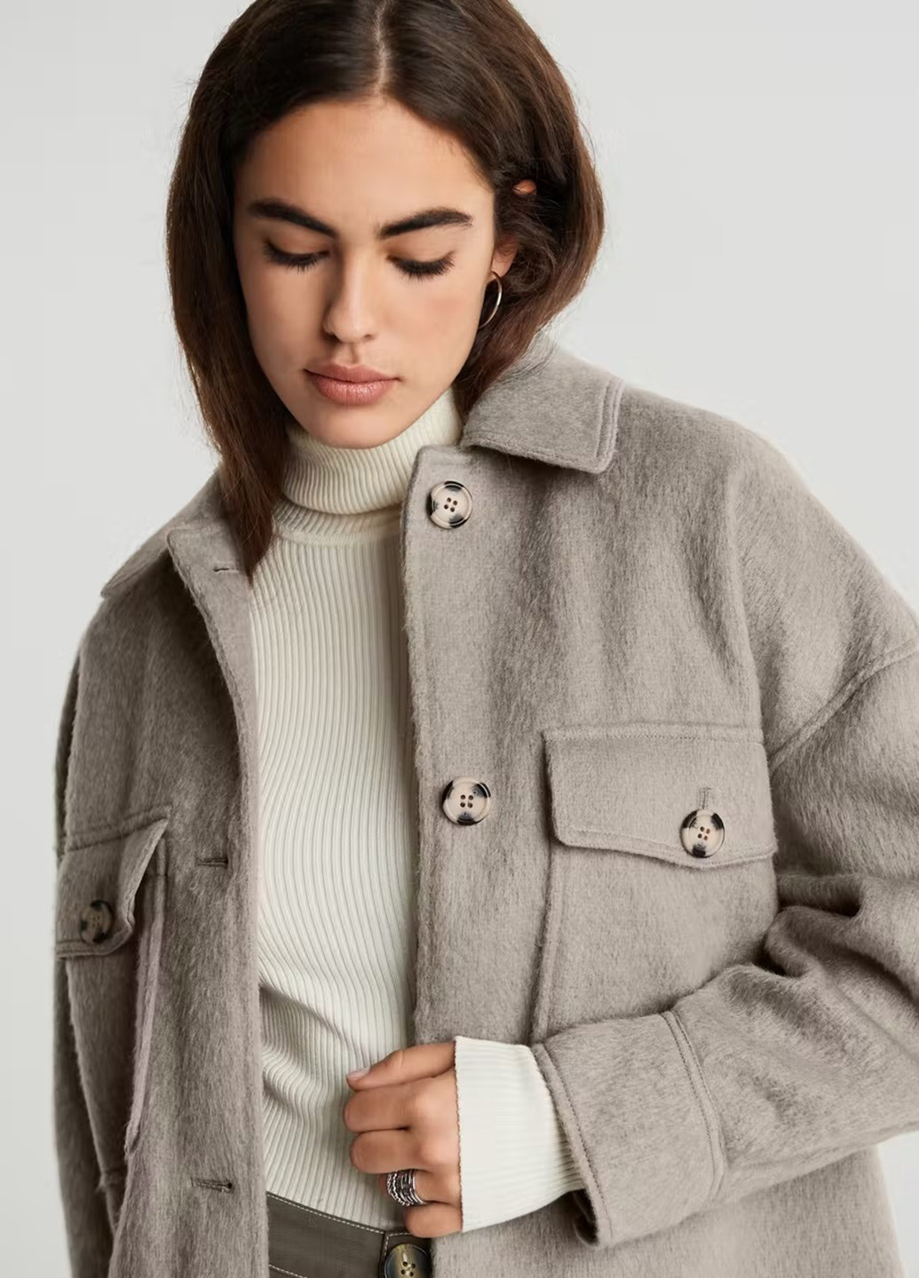 Серое демисезонное Пальто пальто-рубашка Gina Tricot