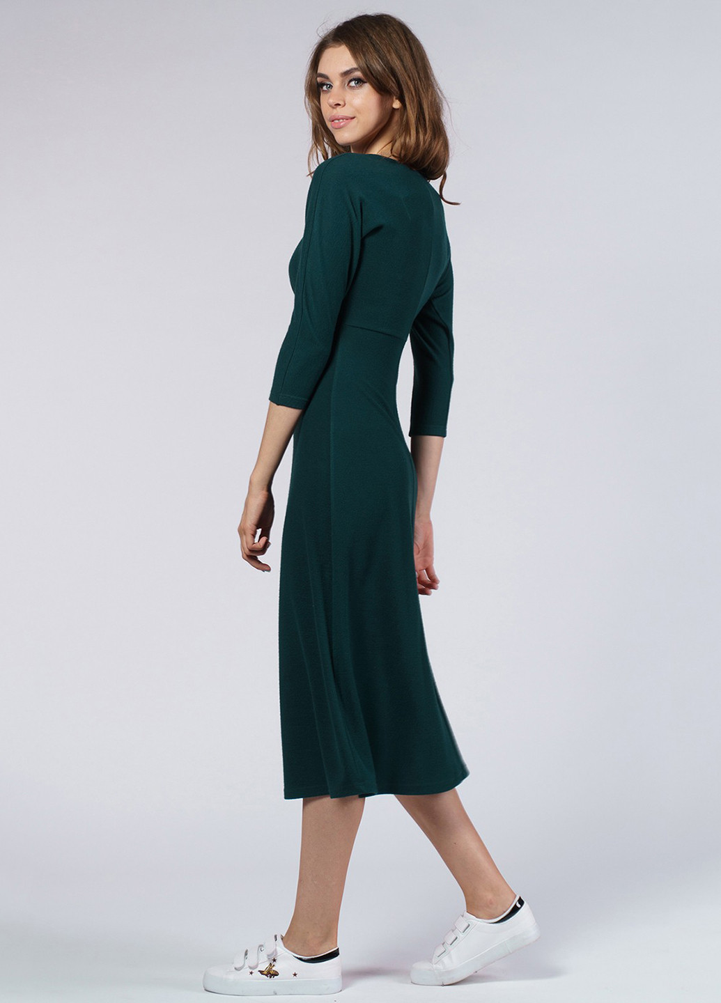 Бутылочное зеленое кэжуал платье клеш Evercode однотонное