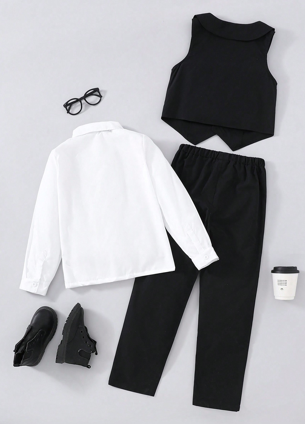 Черно-белый демисезонный костюм (рубашка, брюки, жилет) тройка SHEIN