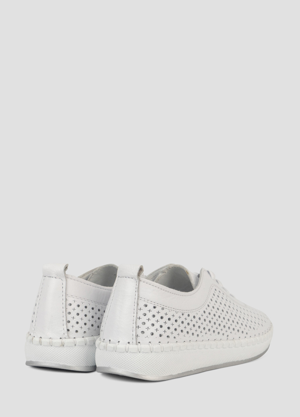 Белые мокасины Springer с перфорацией
