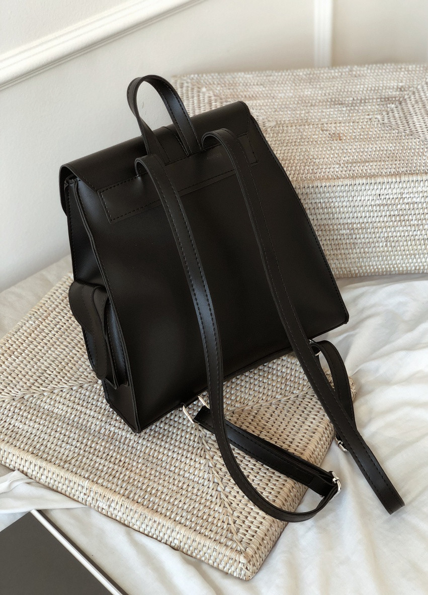 Рюкзак ROMASHKA з кишенями і пряжками на кнопці магніт Чорний 683 Ромашка (224152106)