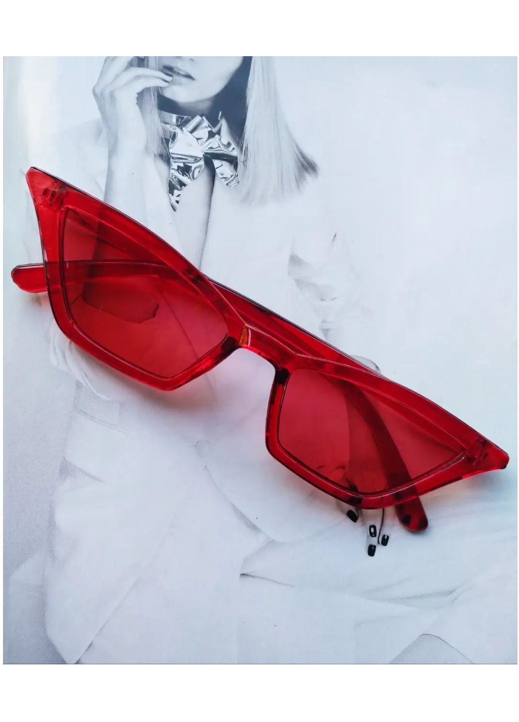 Стильные винтажные очки солнцезащитные с острыми углами красный No Brand (253517659)