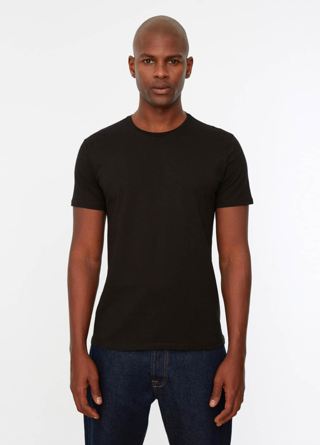 Чорна футболка Trendyol