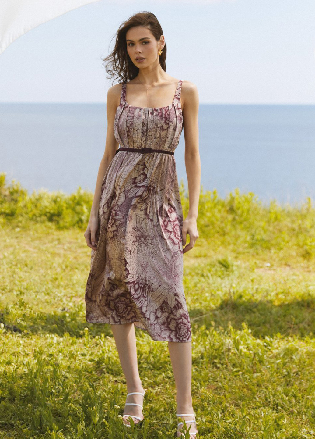 Бежева кежуал, коктейльна сукня кльош Gepur з квітковим принтом
