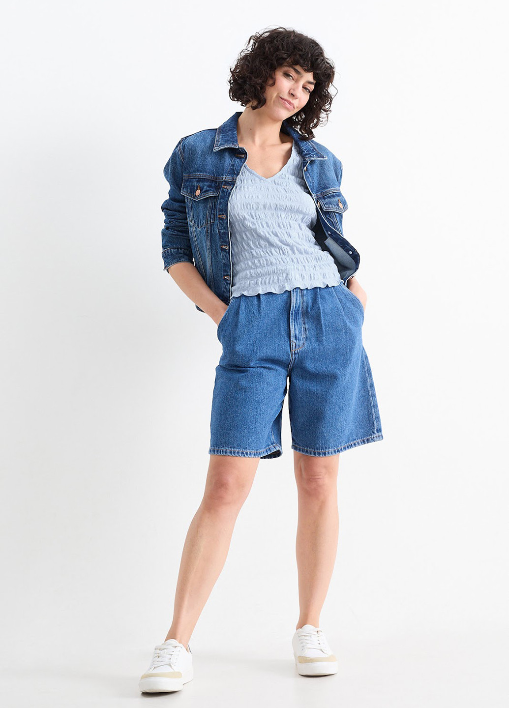 Блакитна блуза C&A