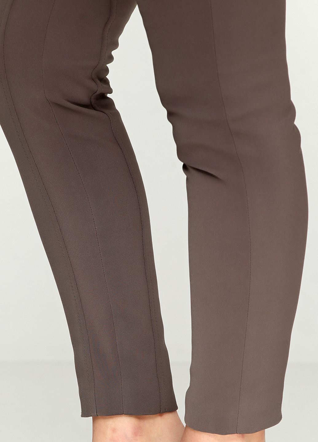 Серо-коричневые кэжуал демисезонные зауженные брюки Roberta Biagi