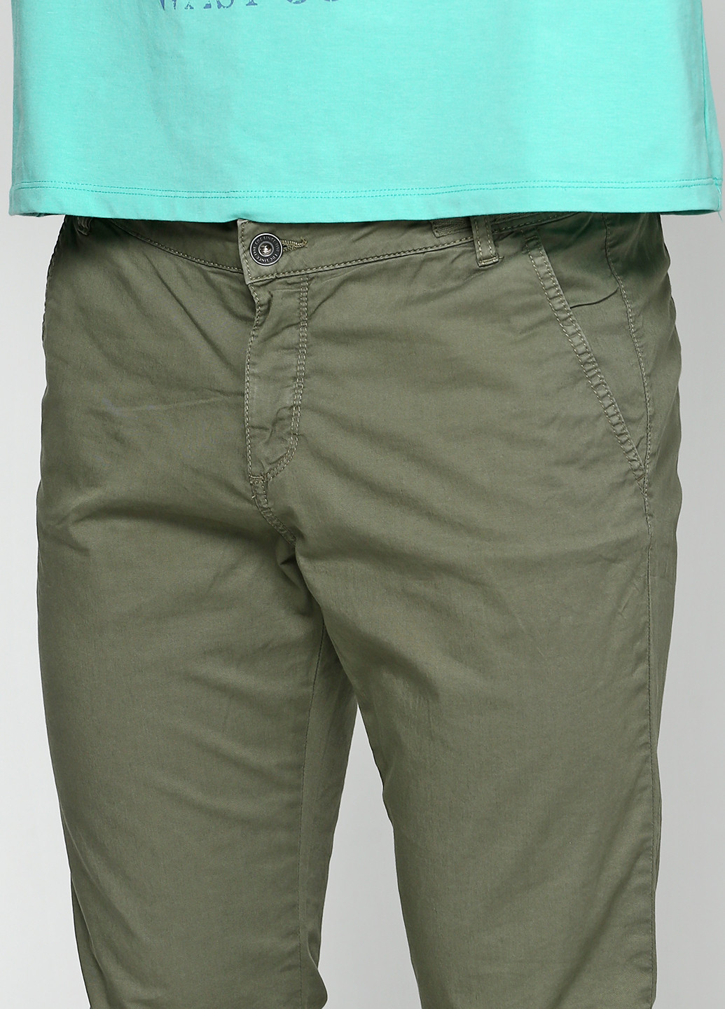 Зеленые кэжуал демисезонные зауженные брюки EDC