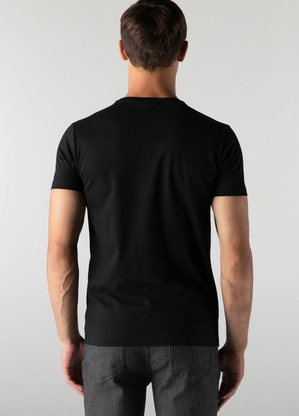 Черная футболка Lacoste