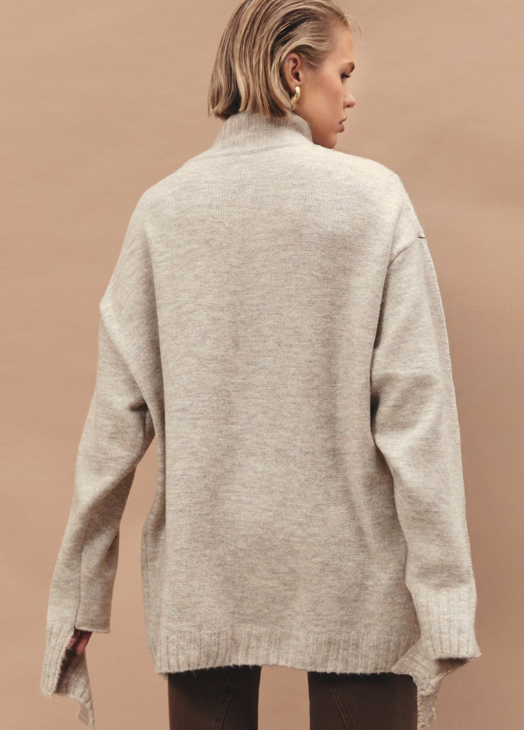 Сіро-бежевий демісезонний светр Gepur