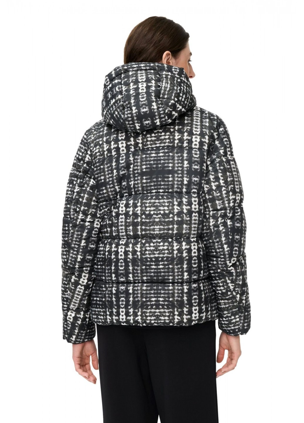 Чорно-біла демісезонна куртка Camel Active 330960-6F23-91