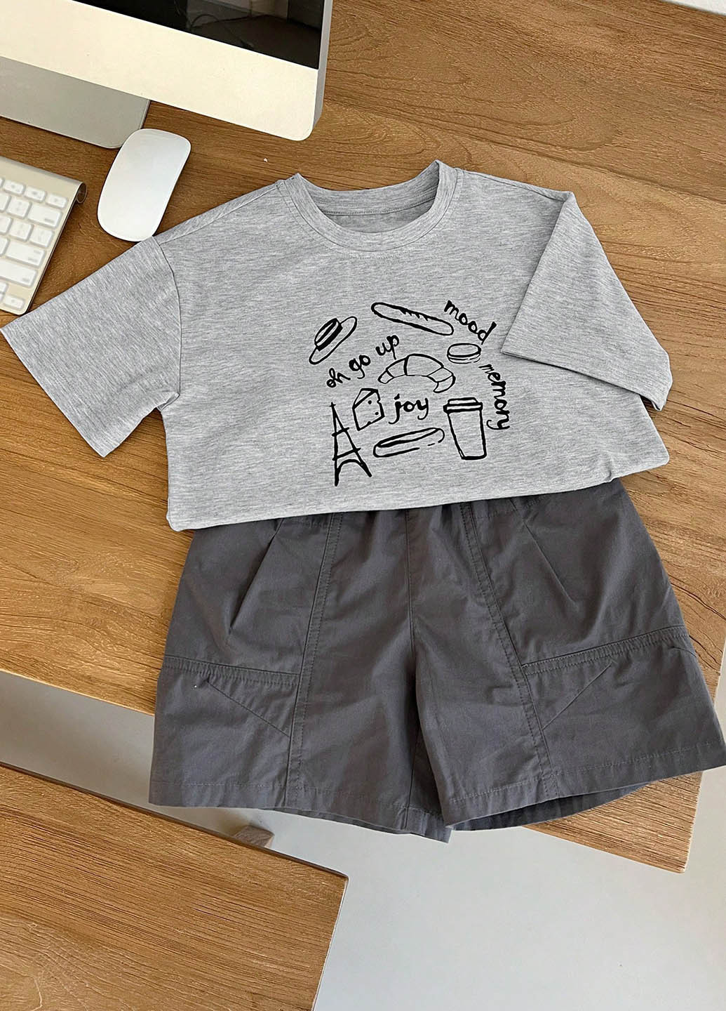 Сірий літній комплект (футболка, шорти) SHEIN
