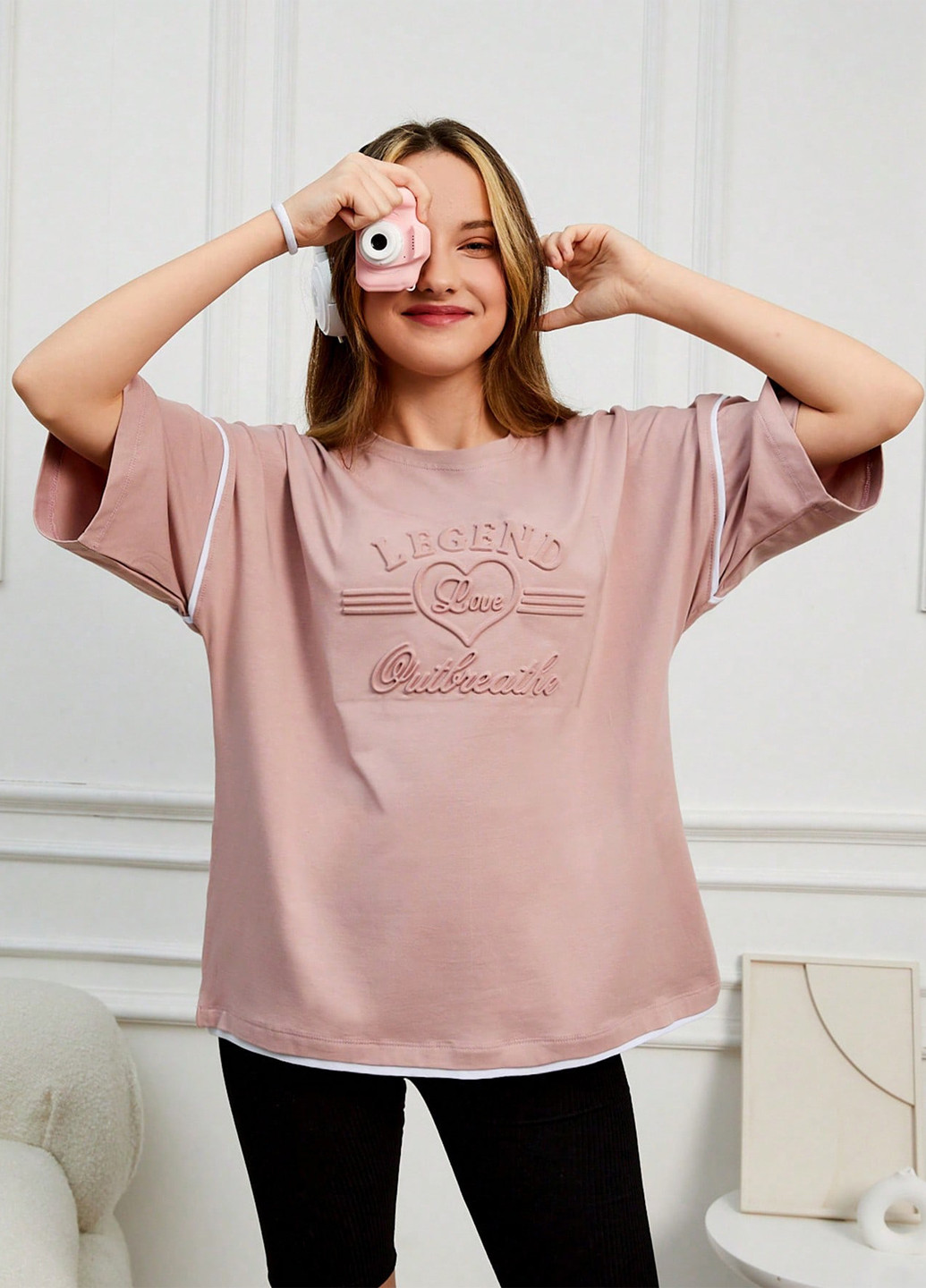 Розовая летняя футболка SHEIN