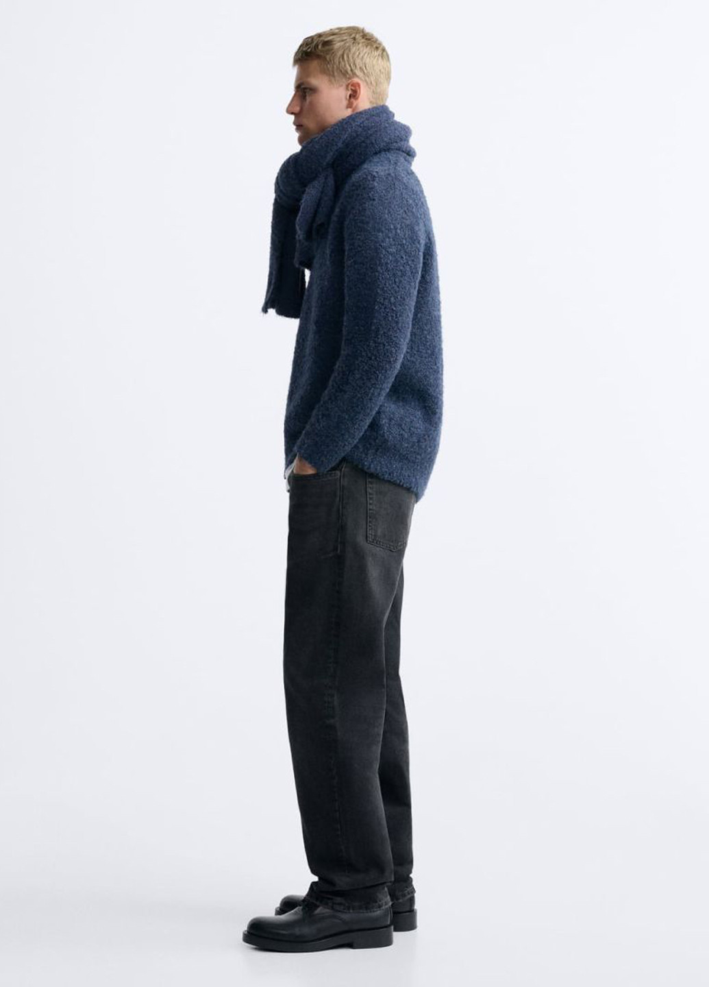 Синий демисезонный свитер джемпер Zara