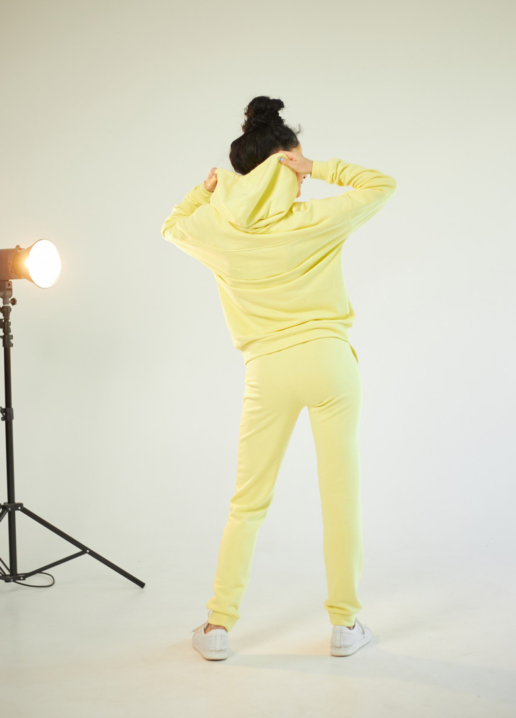 Светло-желтые спортивные демисезонные джоггеры брюки MaCo exclusive
