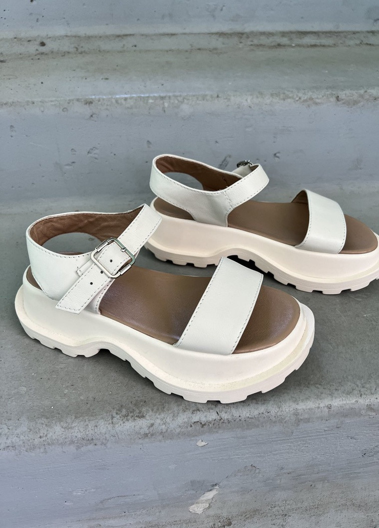 Молочные босоножки shoesband Brand без застежки